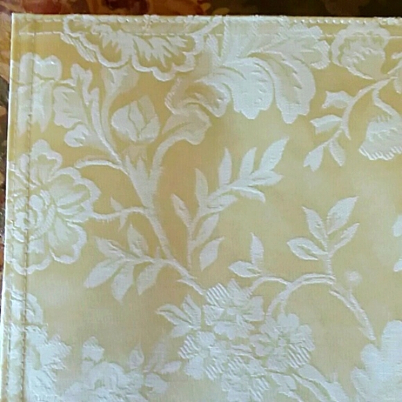 Decorative Placemats NWT - Picture 3 of 5